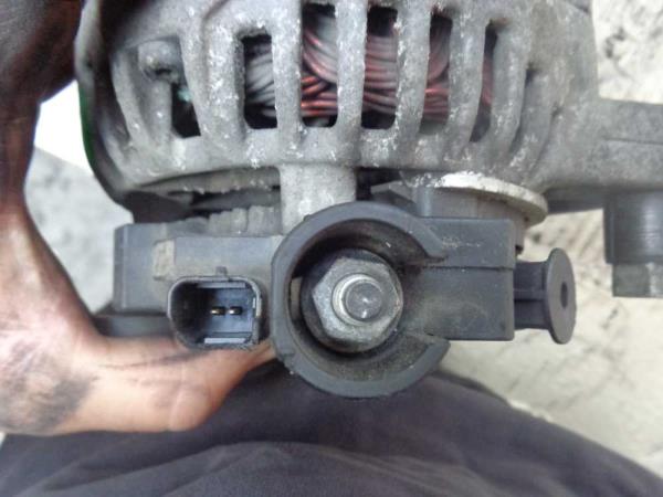 ALTERNTEUR CITROEN / PEUGEOT - Vue 4